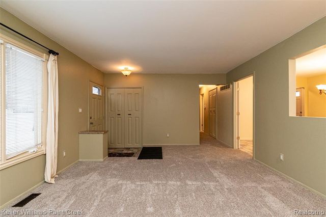 44205 Felstone Drive, Sterling Heights, MI 48313