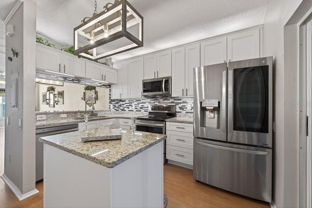 6353 BAYSIDE KEY DRIVE, Tampa, FL 33615