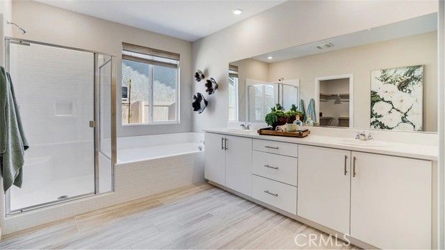 17561 Bassets Street, Hesperia, CA 92345