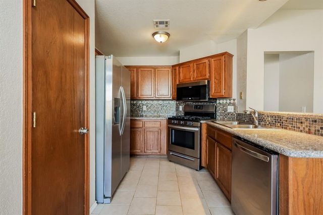 1401 Nottoway Drive, Midwest City, OK 73130