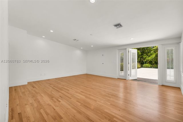 451 Ridge Rd, Coral Gables, FL 33143