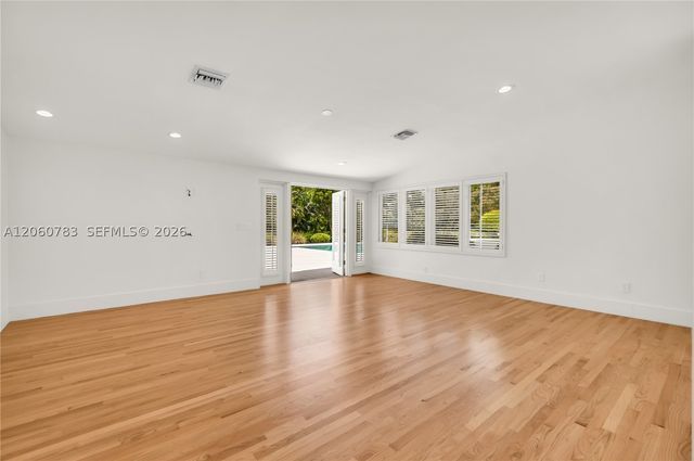 451 Ridge Rd, Coral Gables, FL 33143