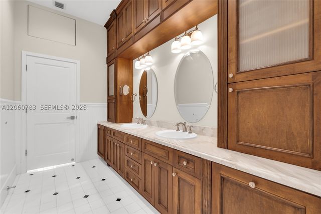 451 Ridge Rd, Coral Gables, FL 33143