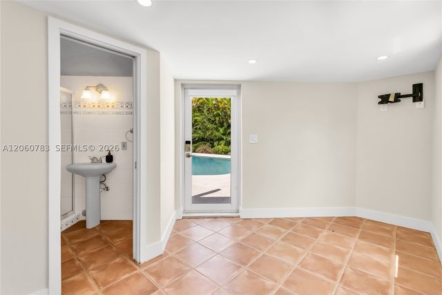 451 Ridge Rd, Coral Gables, FL 33143