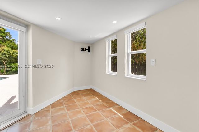 451 Ridge Rd, Coral Gables, FL 33143