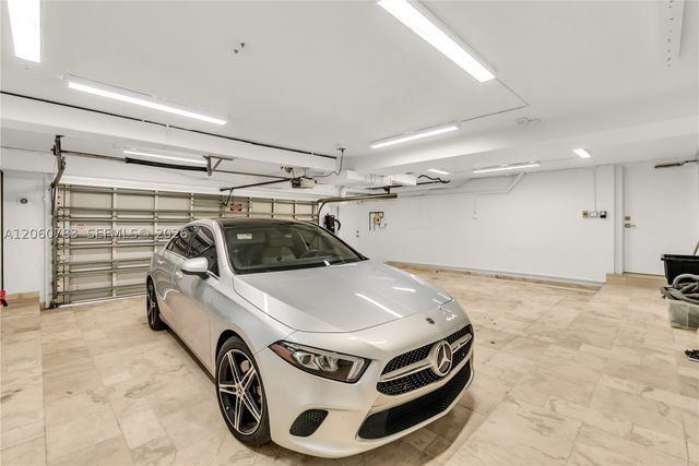 451 Ridge Rd, Coral Gables, FL 33143