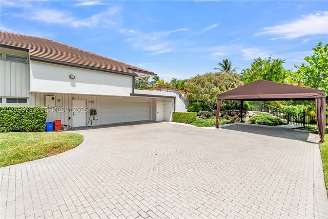 451 Ridge Rd, Coral Gables, FL 33143