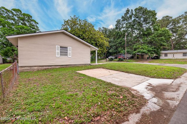 329 Park Drive, Biloxi, MS 39531