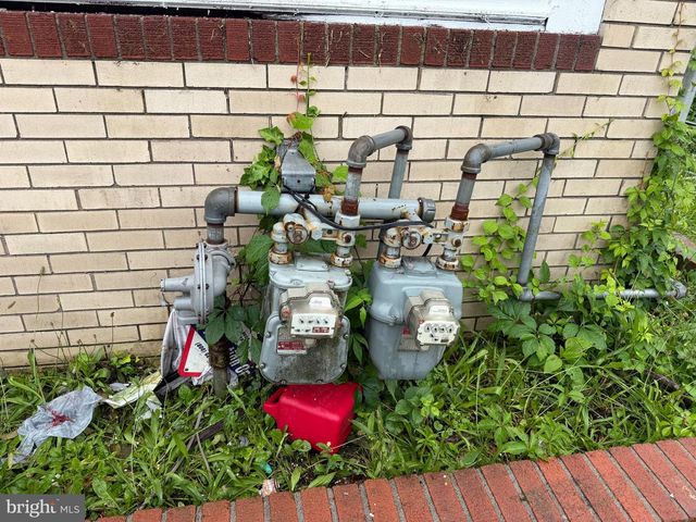 134 WALNUT ST, Darby, PA 19023