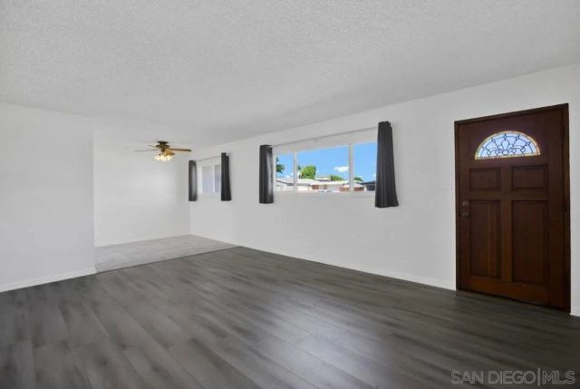 5181 Appleton St, San Diego, CA 92117
