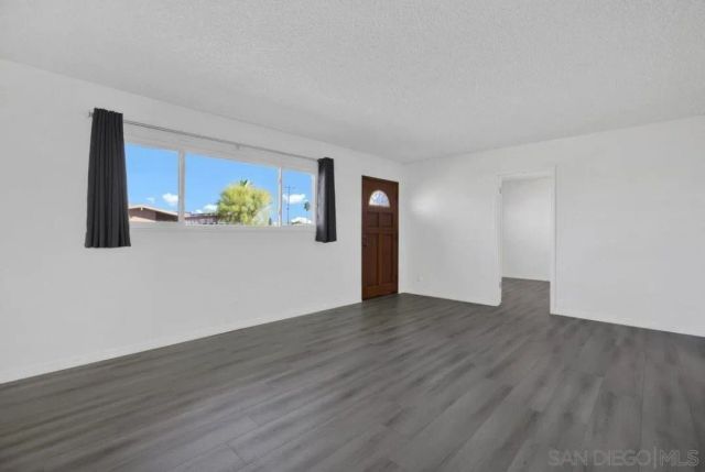 5181 Appleton St, San Diego, CA 92117
