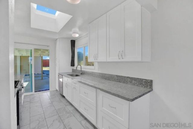 5181 Appleton St, San Diego, CA 92117
