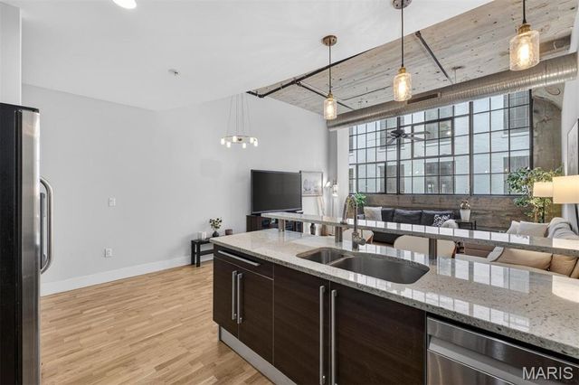 4100 Forest Park Avenue 427, St Louis, MO 63108