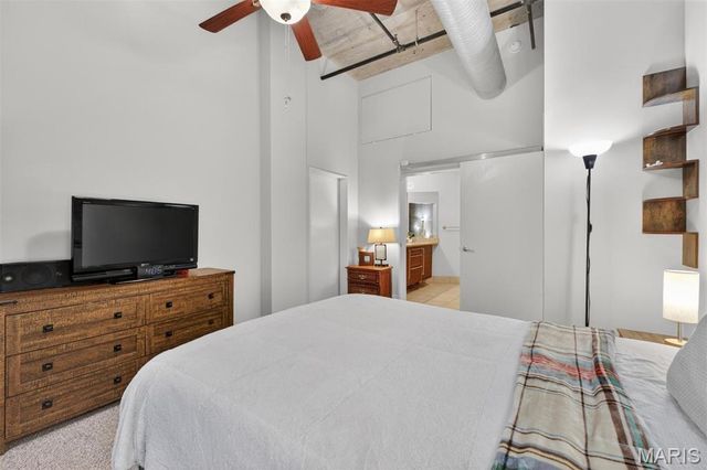 4100 Forest Park Avenue 427, St Louis, MO 63108