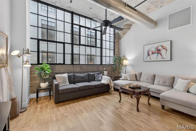 4100 Forest Park Avenue 427, St Louis, MO 63108