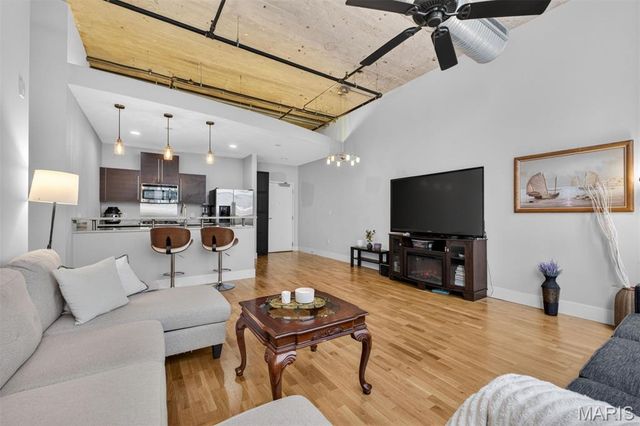 4100 Forest Park Avenue 427, St Louis, MO 63108