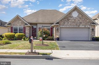 917 MACOUN DR, Mechanicsburg, PA 17055