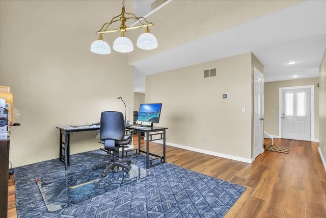 2504 Lakewood Drive, Champaign, IL 61822