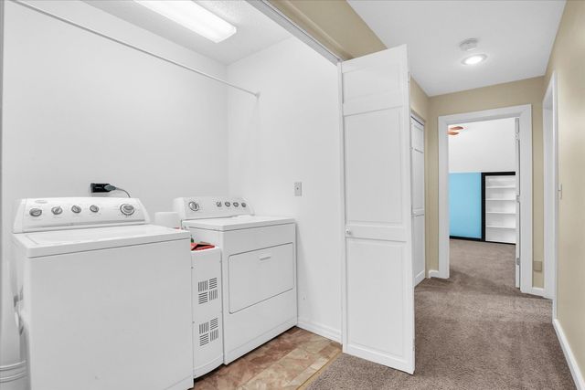 2504 Lakewood Drive, Champaign, IL 61822