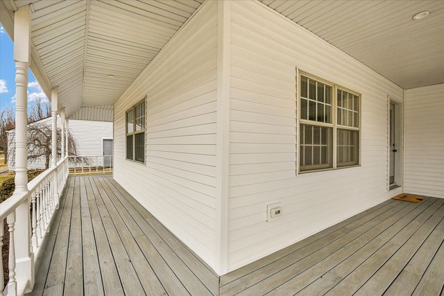 2504 Lakewood Drive, Champaign, IL 61822