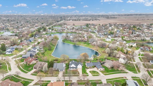 2504 Lakewood Drive, Champaign, IL 61822