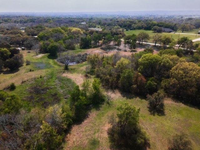 300 Taylor Oaks Drive, Waco, TX 76705