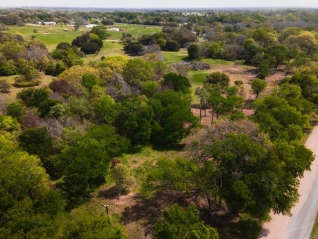 300 Taylor Oaks Drive, Waco, TX 76705