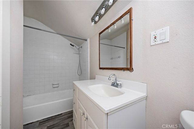 513 N Palm Avenue, Alhambra, CA 91801