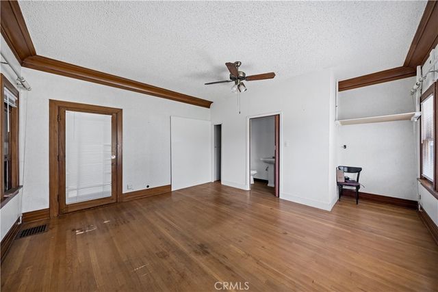 513 N Palm Avenue, Alhambra, CA 91801