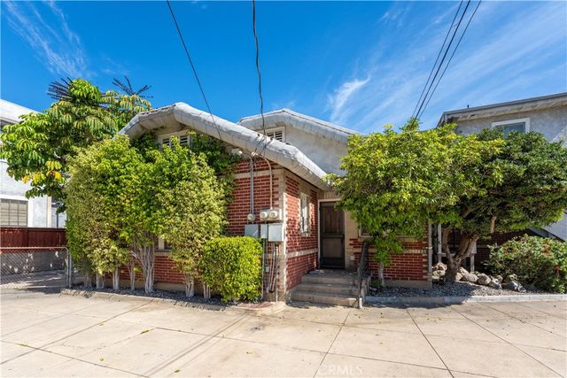 513 N Palm Avenue, Alhambra, CA 91801