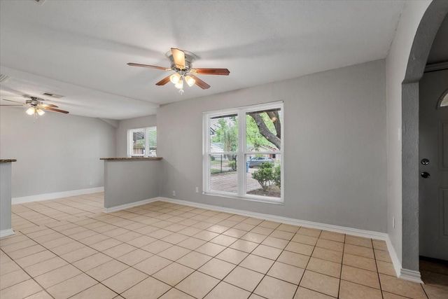 1935 Barnsley Lane, Houston, TX 77088