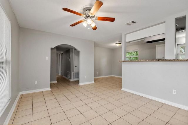 1935 Barnsley Lane, Houston, TX 77088