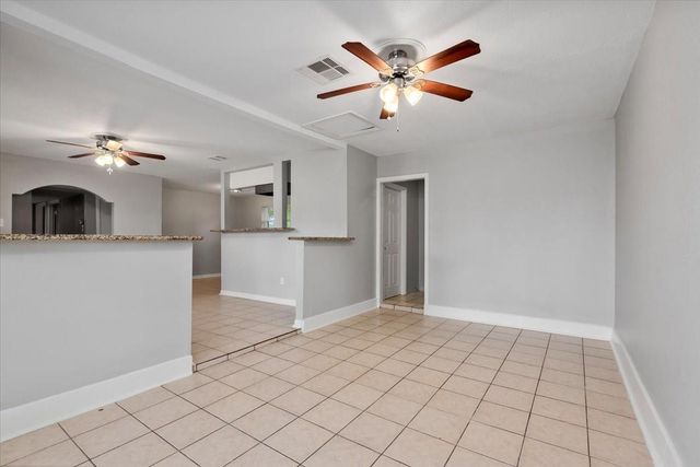 1935 Barnsley Lane, Houston, TX 77088