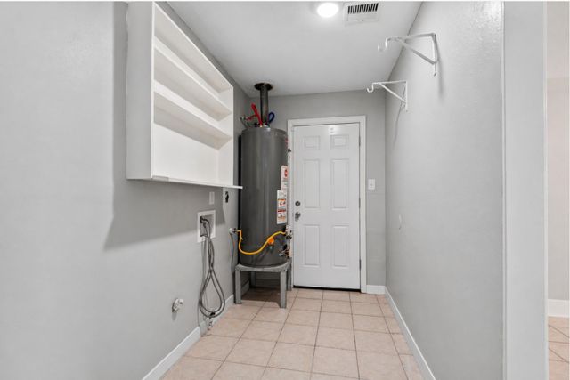 1935 Barnsley Lane, Houston, TX 77088