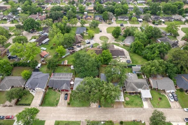 1935 Barnsley Lane, Houston, TX 77088