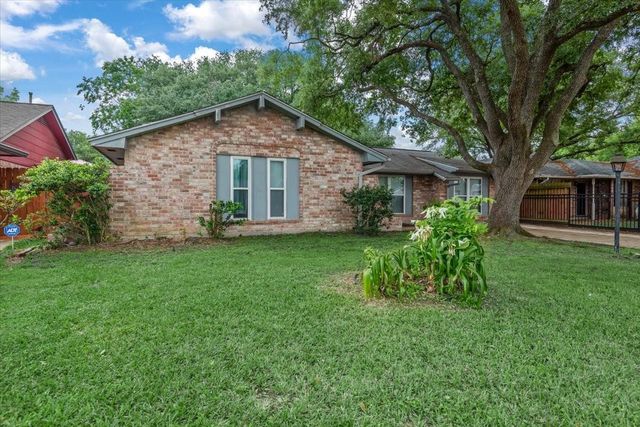 1935 Barnsley Lane, Houston, TX 77088