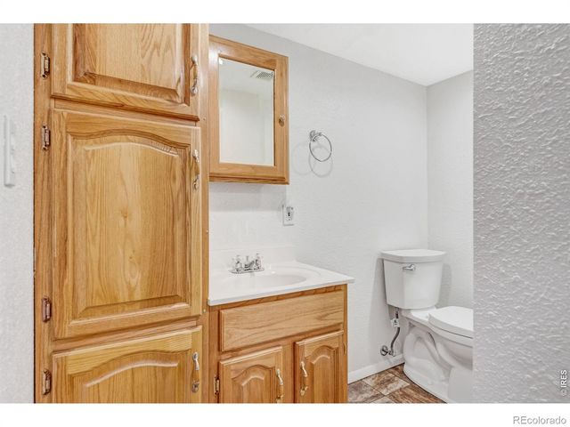 991 S Holland Court, Lakewood, CO 80226