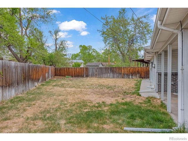 991 S Holland Court, Lakewood, CO 80226