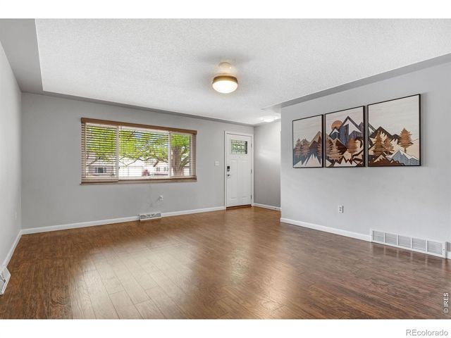 991 S Holland Court, Lakewood, CO 80226