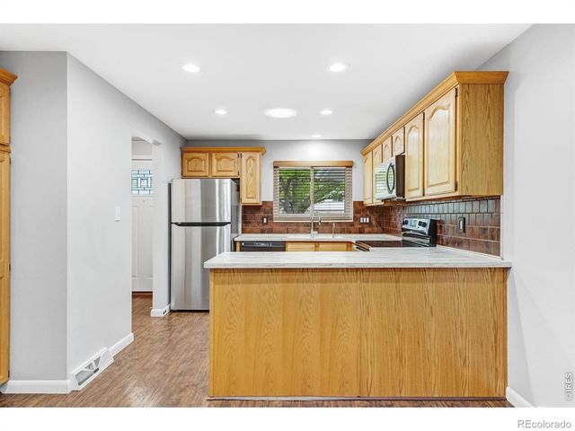 991 S Holland Court, Lakewood, CO 80226