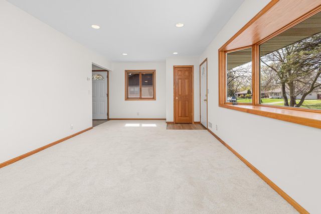 11417 Swallow Street NW, Coon Rapids, MN 55433