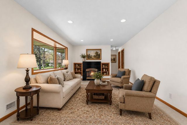 11417 Swallow Street NW, Coon Rapids, MN 55433