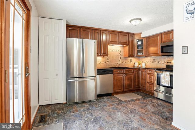 76 HOOK RD, Westminster, MD 21157