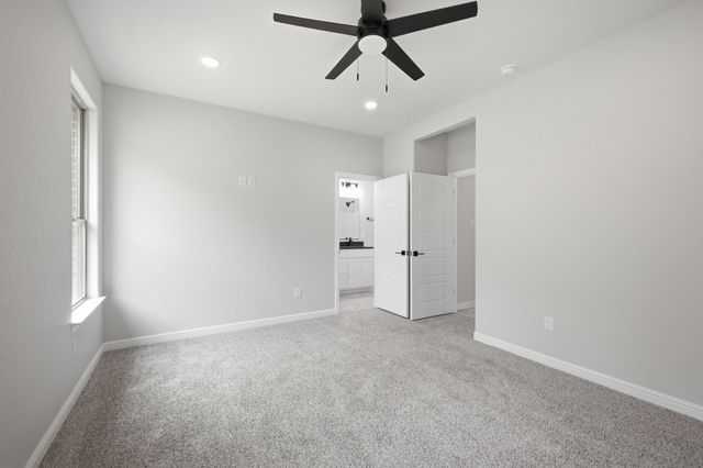 302 Evans Street, Cleburne, TX 76031