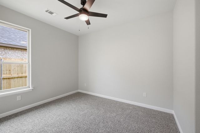 302 Evans Street, Cleburne, TX 76031