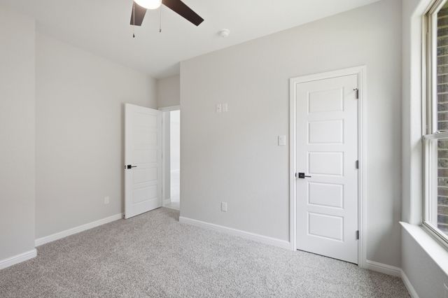 302 Evans Street, Cleburne, TX 76031