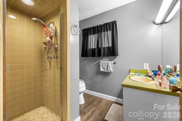 103 Hamp Street, Morganton, NC 28655