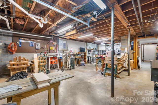 103 Hamp Street, Morganton, NC 28655