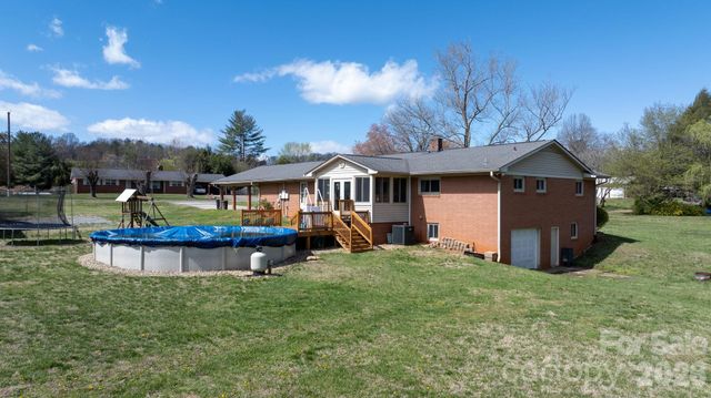 103 Hamp Street, Morganton, NC 28655