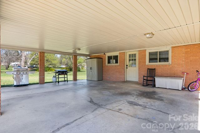 103 Hamp Street, Morganton, NC 28655